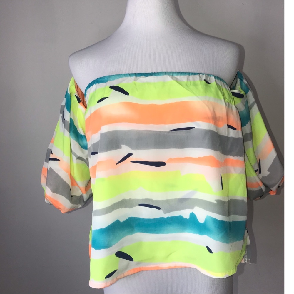 Off-the Shoulder Printed Top